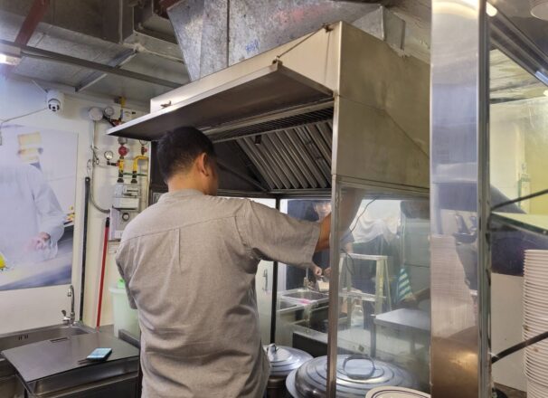 บริการวัดค่าเเรงลม/ติดตั้ง/ซ่อม HOOD ดูดควัน