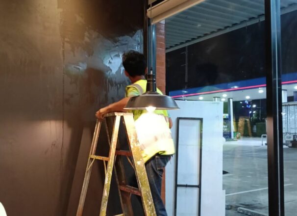 ติดสติ๊กเกอร์ ผนัง ตกเเต่งร้าน PIZZA