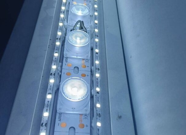 งานซ่อมป้ายไฟติดเชลฟ์