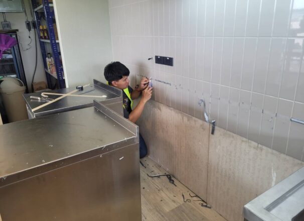 ผลงาน ผลิตเเละติดตั้งเครื่องครัวเเสตนเลส CAFE AMAZON สาขาปราจีน