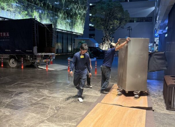 ผลงานรื้อถอนร้านค้าห้างเกษร เเถว central world