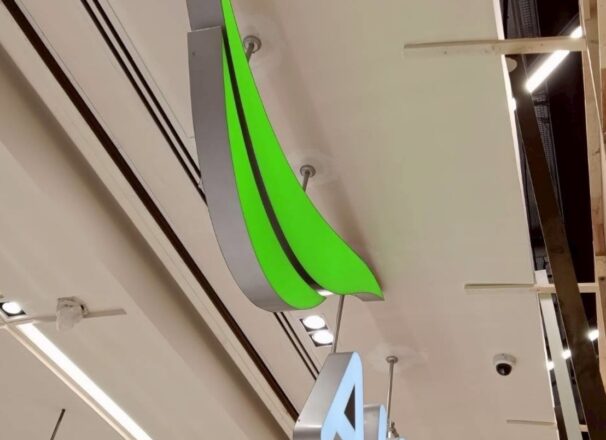 ติดตั้งป้าย AIS ที่โรบินสันสุพรรณบุรี