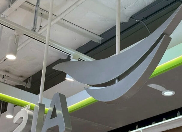 ติดตั้งป้าย AIS