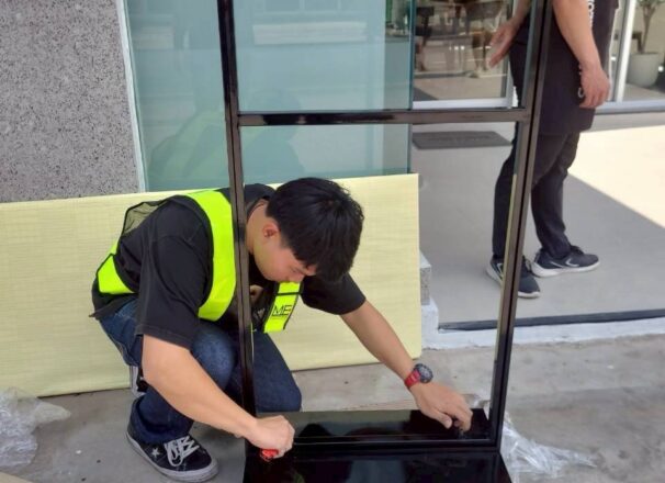 ติดตั้งป้ายรถเข็น ป้ายล้อเลื่อน Amazon