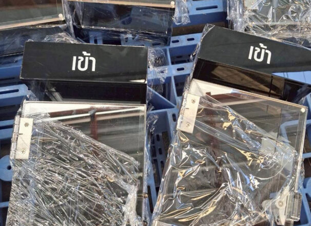 ผลิตตู้อะคริลิคตามแบบที่ลูกค้าต้องการ